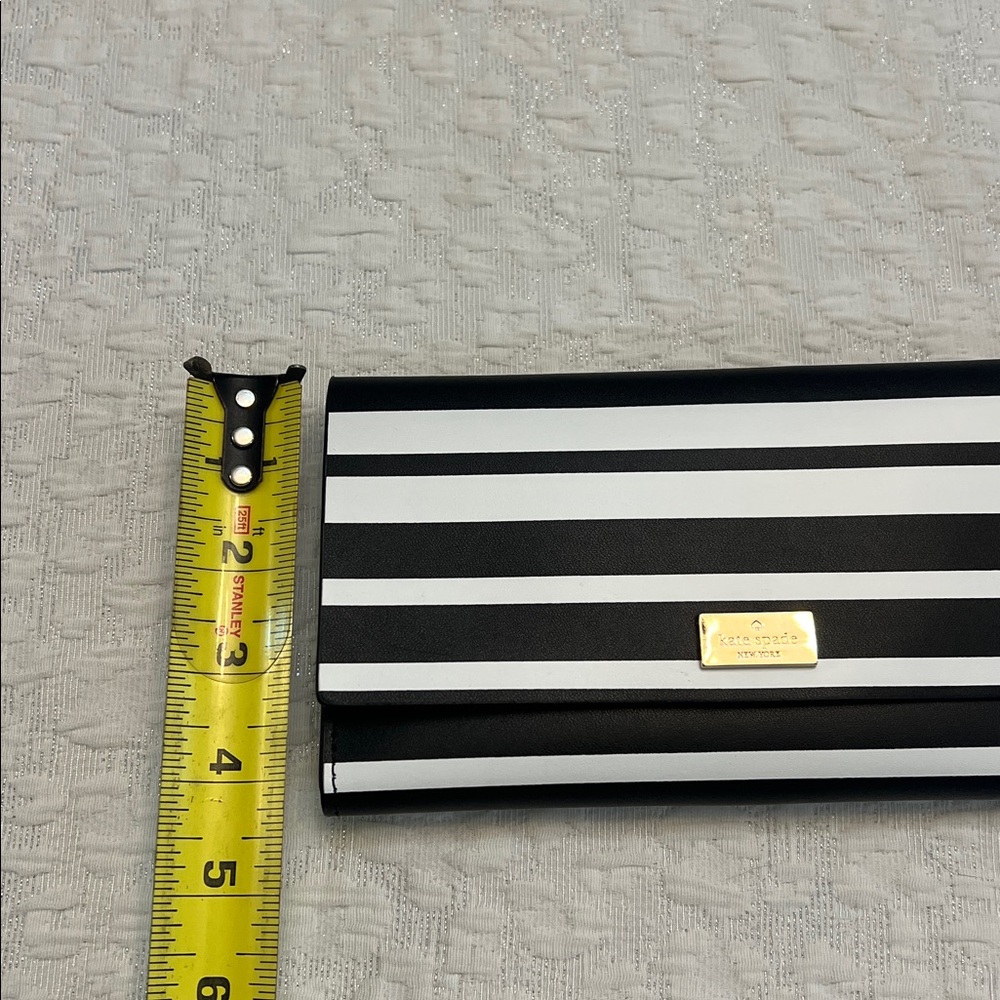 KATE SPADE STRIPED LEATHER WALLET BLACK & WHITE - Picture 14 of 16